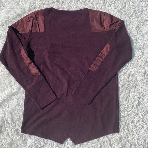 Veritas Sweater - Picture 2 of 2